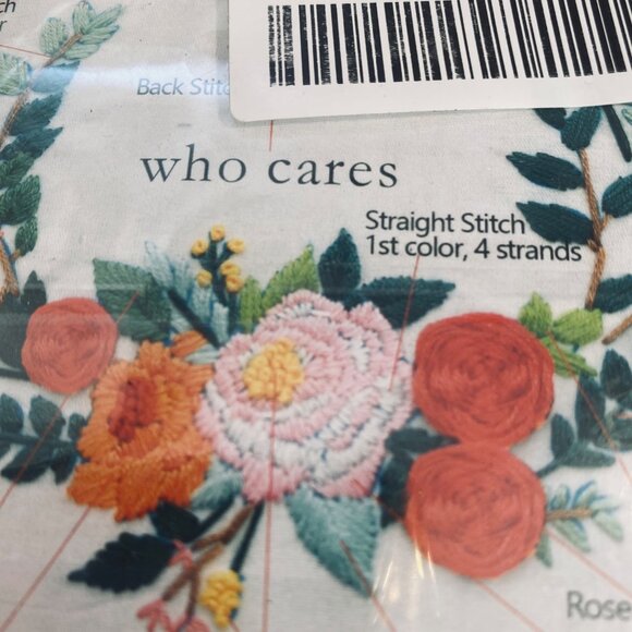 Embroidery Stitches Kit With Hoop & Step-By-Step Guide For Beginners - Picture 4 of 5